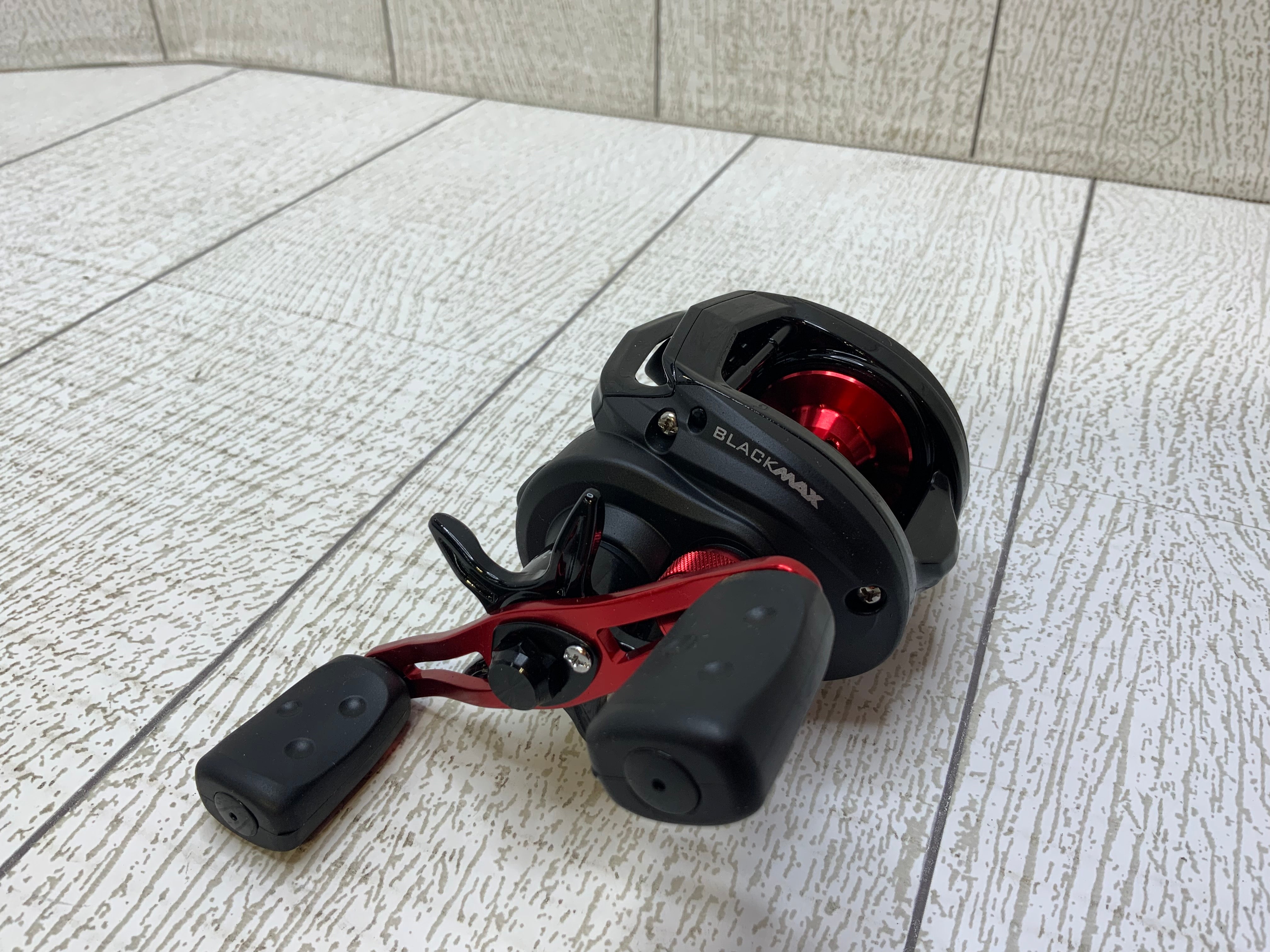 Abu Garcia Black Max & Max X Low Profile Baitcast Fishing Reel (Left Handed) (7953815372014)